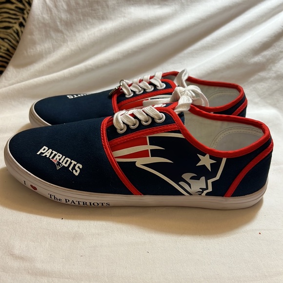 NFL PROPERTIES 2016 NEW ENGLAND PATRIOTS SNEAKERS TENNIS SHOES WOMAN SIZE 8.5 - Picture 4 of 8